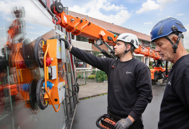 Glashandel van der Scheer - Jekko SPX 532 minihijskraan